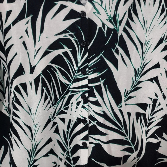Talbots Woman White, Black & Green Bamboo Leaf Print Short Sleeve Cardigan 2X - Picture 4 of 10